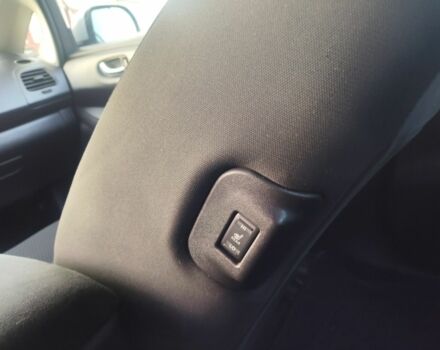 Серый Ниссан Лиф, объемом двигателя 0 л и пробегом 140 тыс. км за 7499 $, фото 17 на Automoto.ua