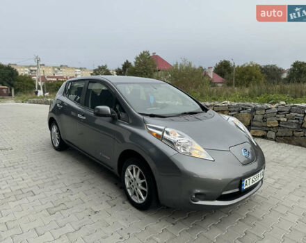 Серый Ниссан Лиф, объемом двигателя 0 л и пробегом 96 тыс. км за 5800 $, фото 4 на Automoto.ua