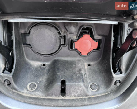 Серый Ниссан Лиф, объемом двигателя 0 л и пробегом 117 тыс. км за 6500 $, фото 6 на Automoto.ua