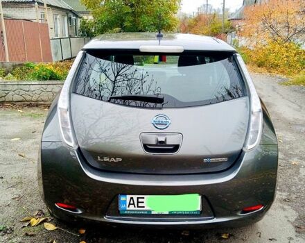 Серый Ниссан Лиф, объемом двигателя 80 л и пробегом 104 тыс. км за 7700 $, фото 2 на Automoto.ua