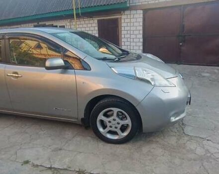 Серый Ниссан Лиф, объемом двигателя 0 л и пробегом 130 тыс. км за 7770 $, фото 4 на Automoto.ua