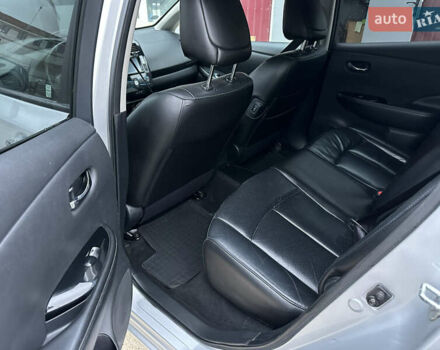 Серый Ниссан Лиф, объемом двигателя 0 л и пробегом 130 тыс. км за 5400 $, фото 11 на Automoto.ua