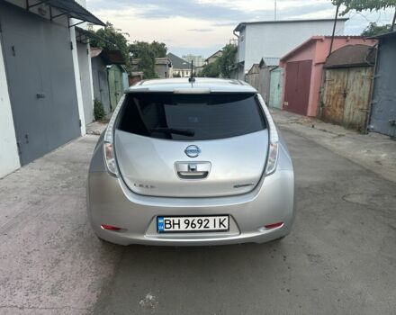 Серый Ниссан Лиф, объемом двигателя 0 л и пробегом 130 тыс. км за 6500 $, фото 2 на Automoto.ua