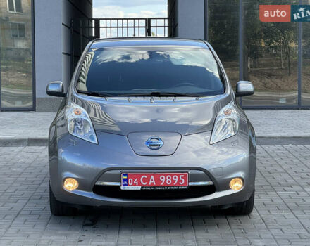 Сірий Ніссан Ліф, об'ємом двигуна 0 л та пробігом 74 тис. км за 8300 $, фото 1 на Automoto.ua