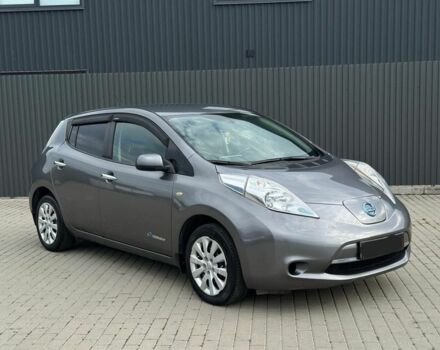 Сірий Ніссан Ліф, об'ємом двигуна 0 л та пробігом 122 тис. км за 5200 $, фото 2 на Automoto.ua