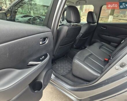 Сірий Ніссан Ліф, об'ємом двигуна 0 л та пробігом 90 тис. км за 7600 $, фото 12 на Automoto.ua