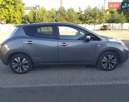 Серый Ниссан Лиф, объемом двигателя 0 л и пробегом 156 тыс. км за 7999 $, фото 7 на Automoto.ua