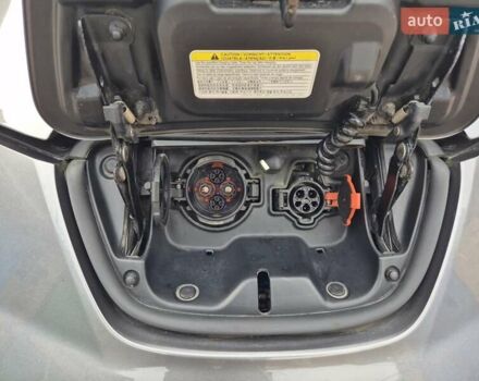 Сірий Ніссан Ліф, об'ємом двигуна 0 л та пробігом 90 тис. км за 7600 $, фото 19 на Automoto.ua