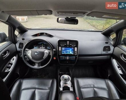 Сірий Ніссан Ліф, об'ємом двигуна 0 л та пробігом 102 тис. км за 7400 $, фото 3 на Automoto.ua