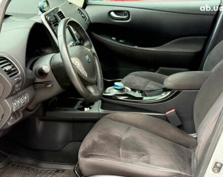 Сірий Ніссан Ліф, об'ємом двигуна 0 л та пробігом 112 тис. км за 8390 $, фото 4 на Automoto.ua