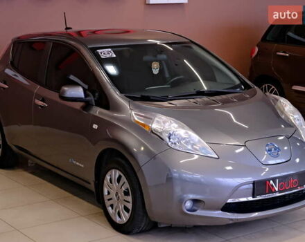 Сірий Ніссан Ліф, об'ємом двигуна 0 л та пробігом 162 тис. км за 7300 $, фото 3 на Automoto.ua