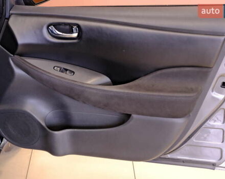 Сірий Ніссан Ліф, об'ємом двигуна 0 л та пробігом 162 тис. км за 7300 $, фото 40 на Automoto.ua