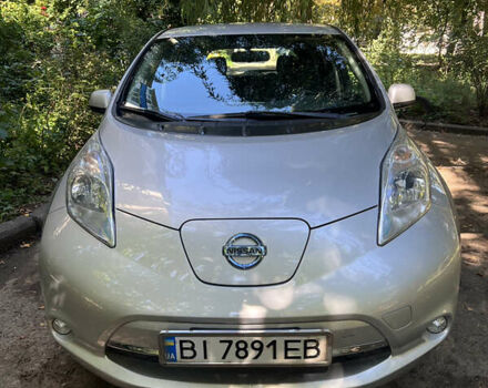Сірий Ніссан Ліф, об'ємом двигуна 0 л та пробігом 101 тис. км за 6950 $, фото 3 на Automoto.ua