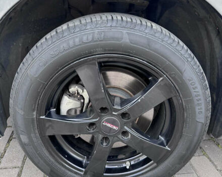 Серый Ниссан Лиф, объемом двигателя 0 л и пробегом 117 тыс. км за 6500 $, фото 19 на Automoto.ua