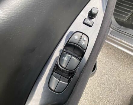 Серый Ниссан Лиф, объемом двигателя 0 л и пробегом 151 тыс. км за 5900 $, фото 29 на Automoto.ua