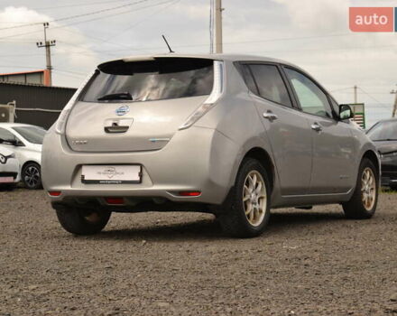 Серый Ниссан Лиф, объемом двигателя 0 л и пробегом 99 тыс. км за 6650 $, фото 7 на Automoto.ua