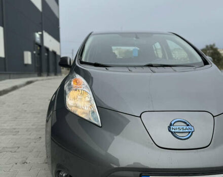 Серый Ниссан Лиф, объемом двигателя 0 л и пробегом 96 тыс. км за 5800 $, фото 10 на Automoto.ua