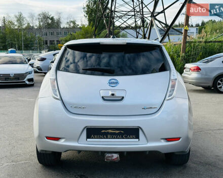 Серый Ниссан Лиф, объемом двигателя 0 л и пробегом 67 тыс. км за 8500 $, фото 10 на Automoto.ua