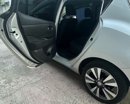 Серый Ниссан Лиф, объемом двигателя 0 л и пробегом 130 тыс. км за 6500 $, фото 10 на Automoto.ua