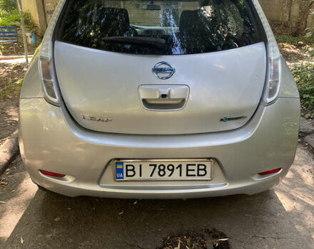Сірий Ніссан Ліф, об'ємом двигуна 0 л та пробігом 101 тис. км за 6950 $, фото 6 на Automoto.ua