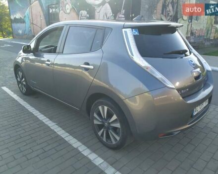 Серый Ниссан Лиф, объемом двигателя 0 л и пробегом 156 тыс. км за 7999 $, фото 4 на Automoto.ua