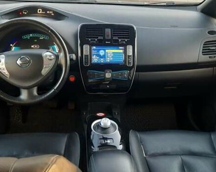 Сірий Ніссан Ліф, об'ємом двигуна 0 л та пробігом 93 тис. км за 8400 $, фото 17 на Automoto.ua