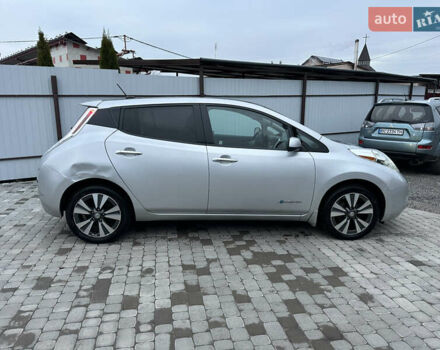 Серый Ниссан Лиф, объемом двигателя 0 л и пробегом 130 тыс. км за 5400 $, фото 3 на Automoto.ua