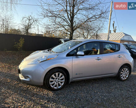 Серый Ниссан Лиф, объемом двигателя 0 л и пробегом 128 тыс. км за 6500 $, фото 8 на Automoto.ua