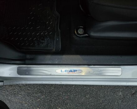 Серый Ниссан Лиф, объемом двигателя 0 л и пробегом 103 тыс. км за 6999 $, фото 14 на Automoto.ua