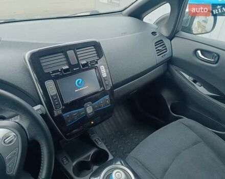 Серый Ниссан Лиф, объемом двигателя 0 л и пробегом 100 тыс. км за 6450 $, фото 28 на Automoto.ua