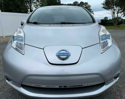 Серый Ниссан Лиф, объемом двигателя 0 л и пробегом 80 тыс. км за 5950 $, фото 1 на Automoto.ua