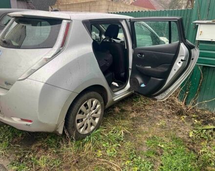 Серый Ниссан Лиф, объемом двигателя 0 л и пробегом 100 тыс. км за 2981 $, фото 4 на Automoto.ua