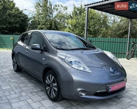 Сірий Ніссан Ліф, об'ємом двигуна 0 л та пробігом 130 тис. км за 6250 $, фото 2 на Automoto.ua