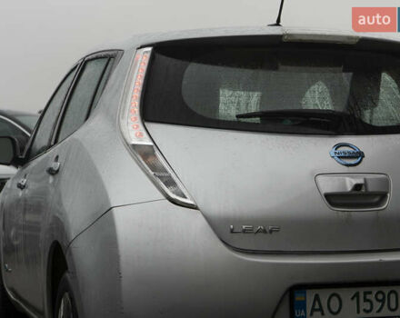 Сірий Ніссан Ліф, об'ємом двигуна 0 л та пробігом 173 тис. км за 6000 $, фото 6 на Automoto.ua