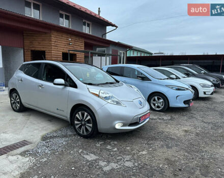 Серый Ниссан Лиф, объемом двигателя 0 л и пробегом 130 тыс. км за 5400 $, фото 10 на Automoto.ua