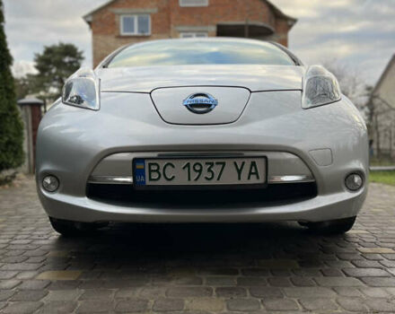 Серый Ниссан Лиф, объемом двигателя 0 л и пробегом 147 тыс. км за 7350 $, фото 2 на Automoto.ua