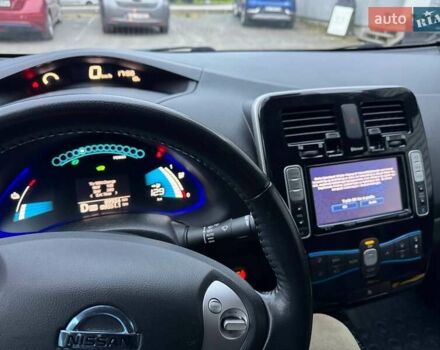Сірий Ніссан Ліф, об'ємом двигуна 0 л та пробігом 90 тис. км за 7600 $, фото 16 на Automoto.ua