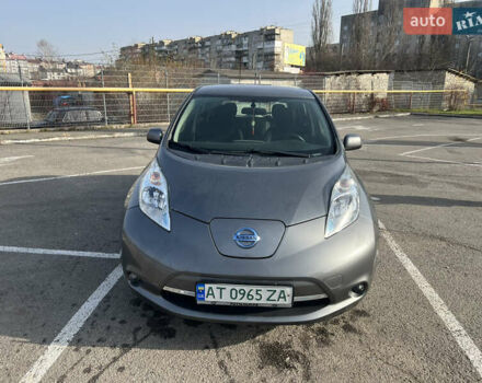 Серый Ниссан Лиф, объемом двигателя 0 л и пробегом 90 тыс. км за 6900 $, фото 2 на Automoto.ua