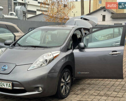 Серый Ниссан Лиф, объемом двигателя 0 л и пробегом 210 тыс. км за 12500 $, фото 26 на Automoto.ua