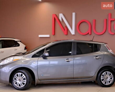 Сірий Ніссан Ліф, об'ємом двигуна 0 л та пробігом 162 тис. км за 7300 $, фото 10 на Automoto.ua