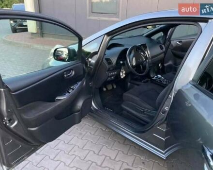 Серый Ниссан Лиф, объемом двигателя 0 л и пробегом 139 тыс. км за 8900 $, фото 6 на Automoto.ua