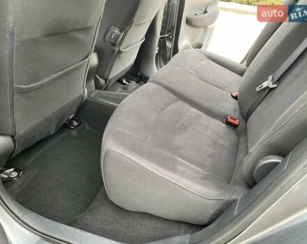 Серый Ниссан Лиф, объемом двигателя 0 л и пробегом 151 тыс. км за 5900 $, фото 34 на Automoto.ua