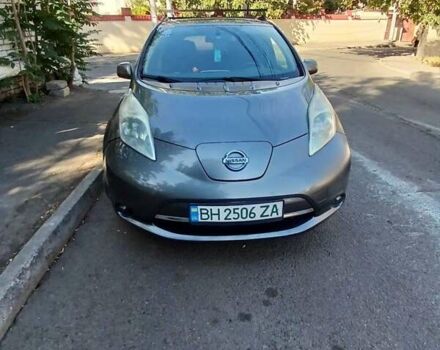 Сірий Ніссан Ліф, об'ємом двигуна 0 л та пробігом 300 тис. км за 6500 $, фото 2 на Automoto.ua