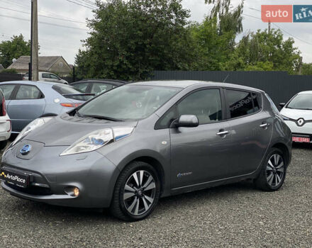 Сірий Ніссан Ліф, об'ємом двигуна 0 л та пробігом 111 тис. км за 7300 $, фото 2 на Automoto.ua