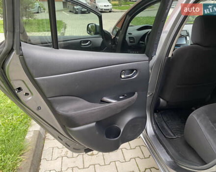 Серый Ниссан Лиф, объемом двигателя 0 л и пробегом 138 тыс. км за 7299 $, фото 18 на Automoto.ua