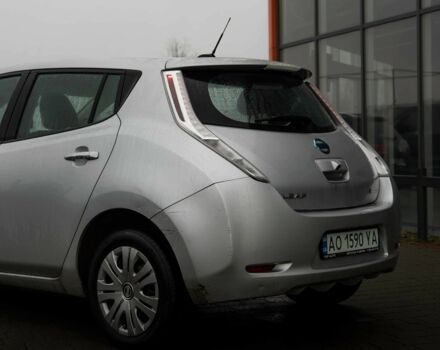 Серый Ниссан Лиф, объемом двигателя 0 л и пробегом 174 тыс. км за 5800 $, фото 5 на Automoto.ua