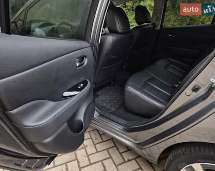 Сірий Ніссан Ліф, об'ємом двигуна 0 л та пробігом 102 тис. км за 7400 $, фото 17 на Automoto.ua