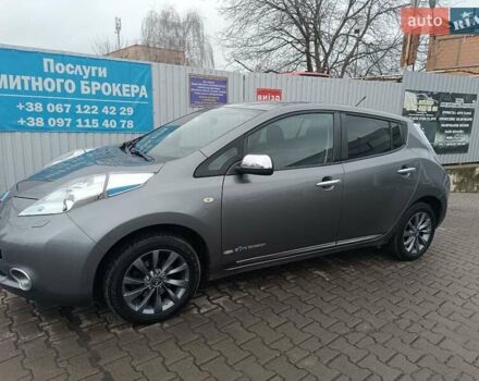 Серый Ниссан Лиф, объемом двигателя 0 л и пробегом 100 тыс. км за 6450 $, фото 21 на Automoto.ua