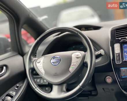 Сірий Ніссан Ліф, об'ємом двигуна 0 л та пробігом 111 тис. км за 7300 $, фото 50 на Automoto.ua