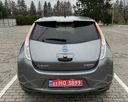 Сірий Ніссан Ліф, об'ємом двигуна 0 л та пробігом 92 тис. км за 8600 $, фото 26 на Automoto.ua